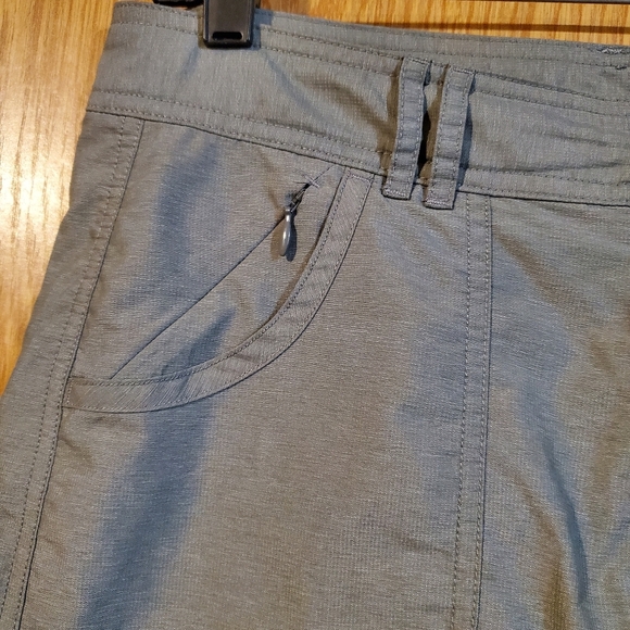 The North Face cropped stretch nylon pants size 4 - Picture 4 of 13